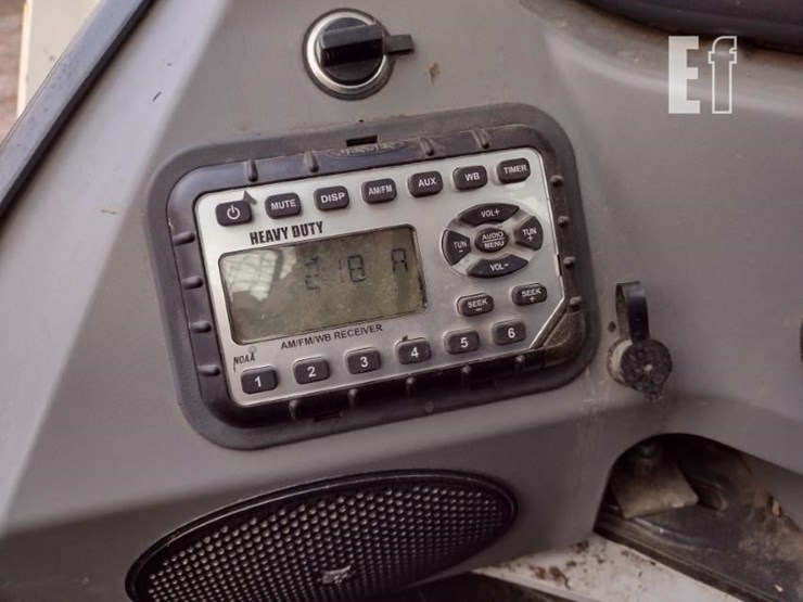 2021-bobcat-t870-image-9