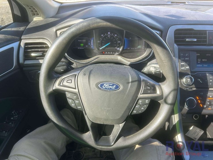 2018-ford-fusion-hybird-image-8