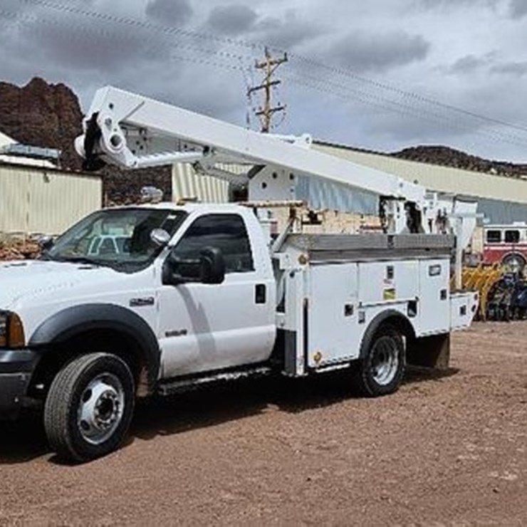 2006 FORD F550