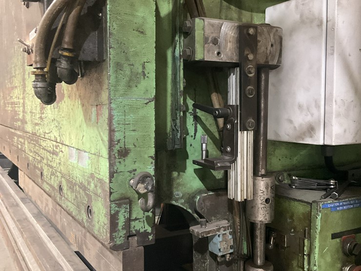 #105-•-175-ton-accur-press-brake-image-16