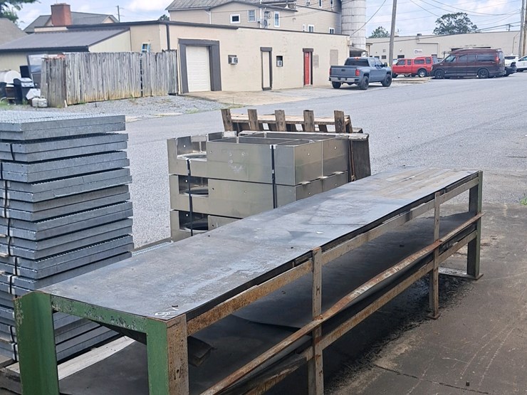 #182-•-11'1"×24"×31"-steel-table-image-3