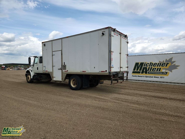 2007-international-durastar-4400-image-3