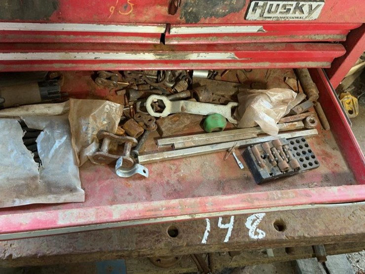 #148-•-steel-workbench-and-contents-image-13