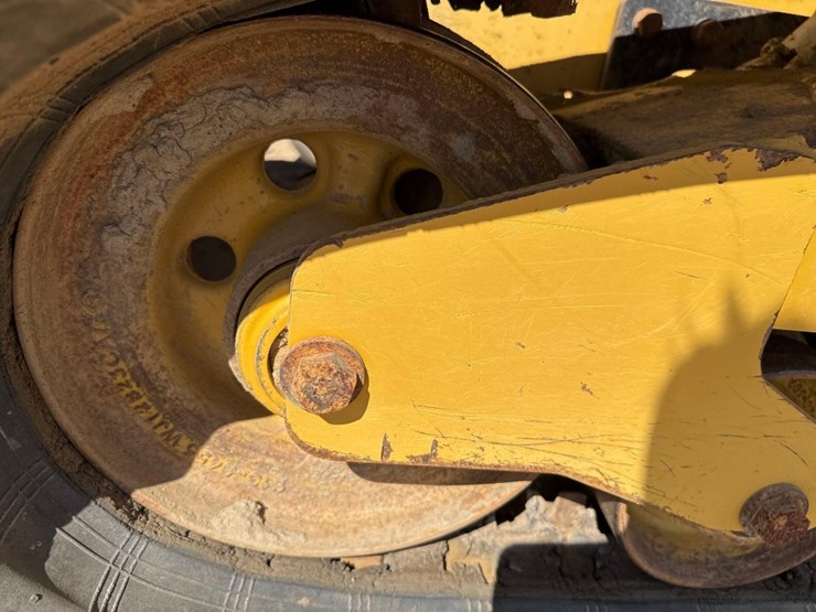 2019-caterpillar-279d-image-12