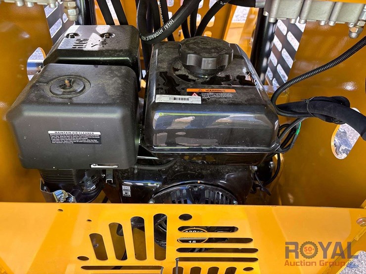 2025-sdll30-mini-stand-on-track-loader-skid-steer-image-5