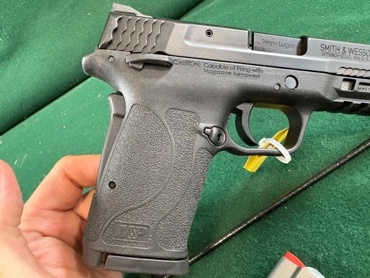 smith-&-wesson-m&p-shield-9mm-pistol-image-5