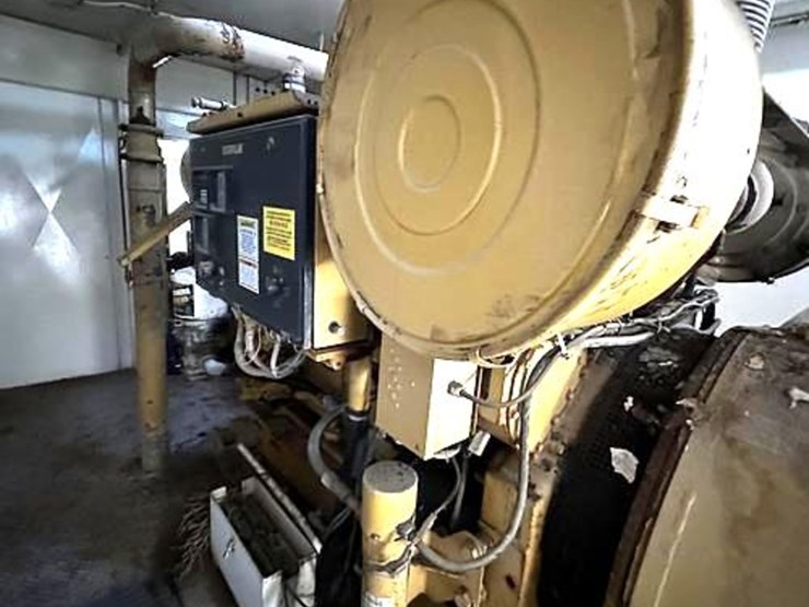 2001-caterpillar-3508-image-3