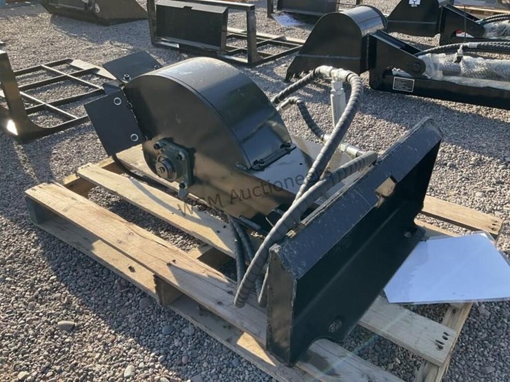 2025-giyi-stump-grinder-for-stand-up-skid-steer-image-4