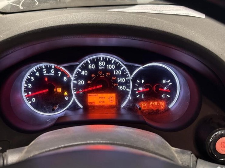 2012-nissan-altima-sdn-image-17