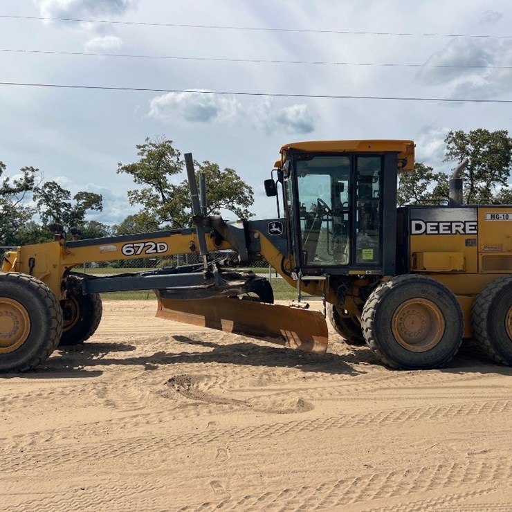 2008 DEERE 672D