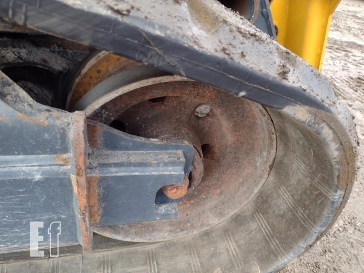 2023-deere-333g-image-21