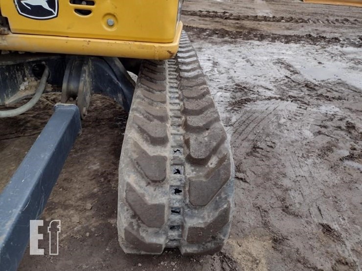 2019-deere-35g-image-36