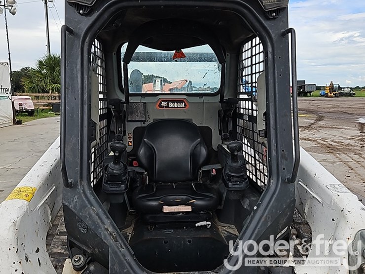 2021-bobcat-t76-image-23