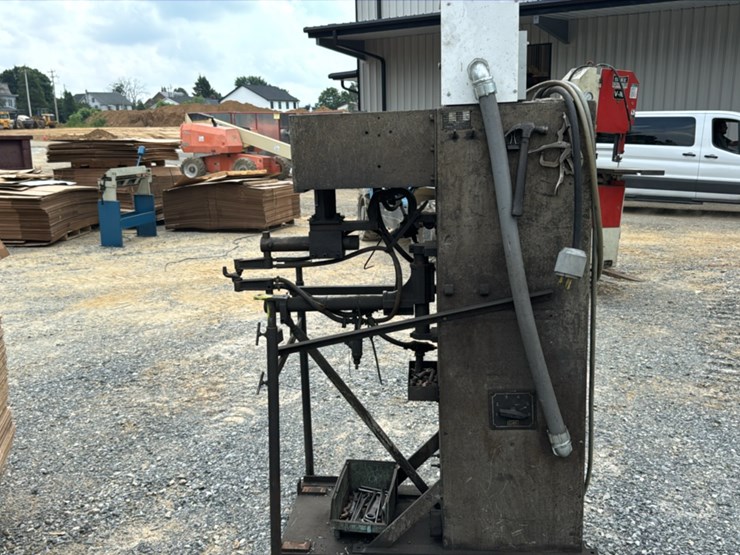 #130-•-sterling-spot-welder-image-4
