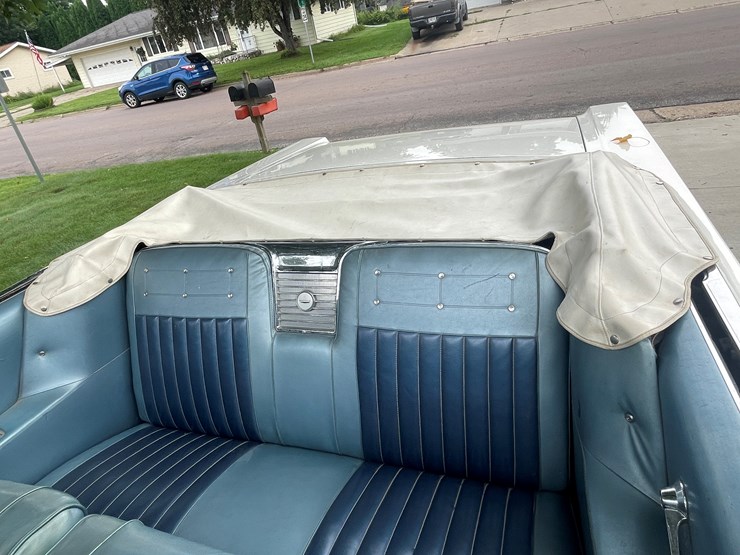 1965-ford-50-image-32