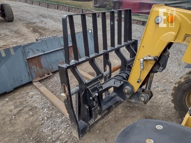 2010-caterpillar-th255-image-20