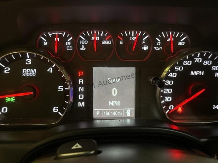 2015-chevrolet-silverado-1500-image-18