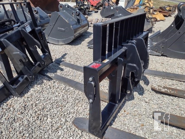 jcb-fork-assembly-loader-attach-image-3