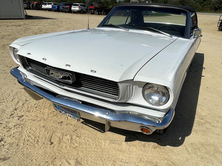 #7017-•-1966-ford-mustang-convertible-(downing,-wi)-(has-wi-title)-image-32