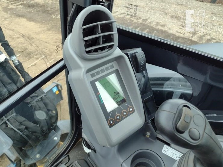 2023-deere-35g-image-7