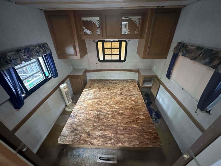 sportsmen-camper-trailer-image-10