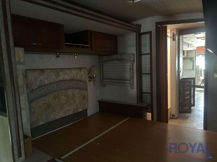 2004-workhorse-w22-motorhome-image-30