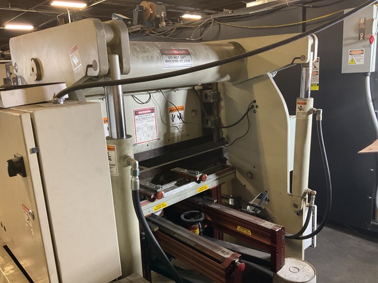 #101-•-2003-accurpress-6’-brake-image-5