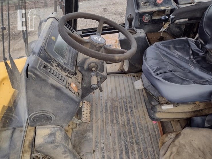 jcb-718-image-12