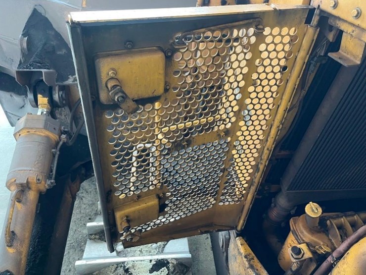2017-caterpillar-d11t-image-19