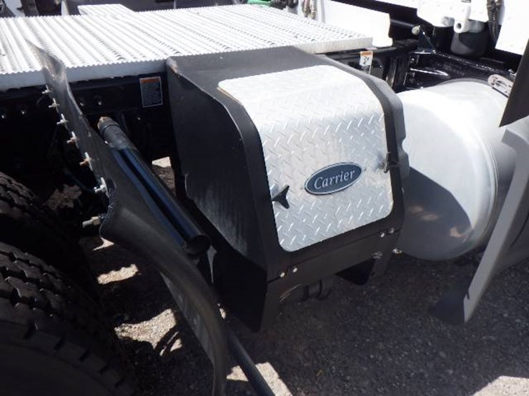 peterbilt-579-image-4