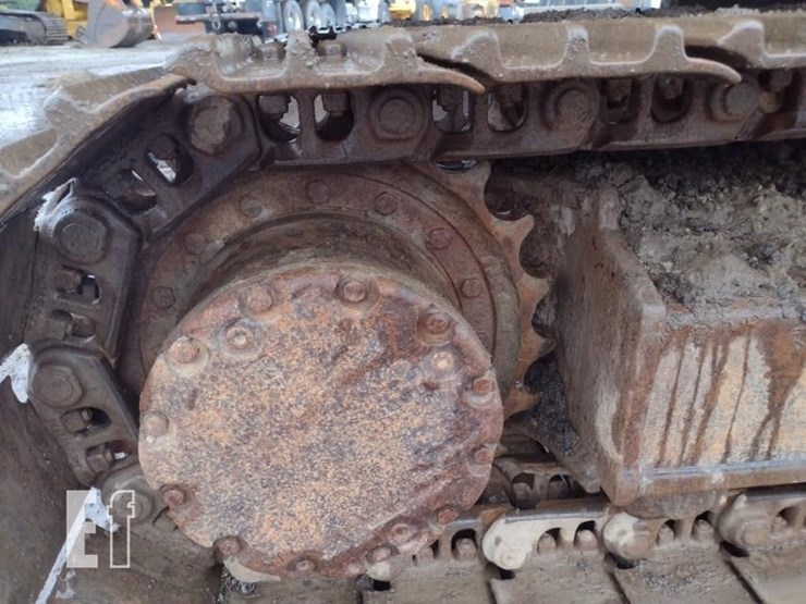 2006-deere-120c-image-36