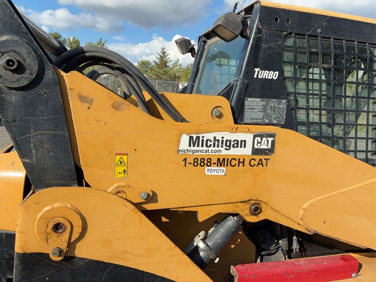 2005-caterpillar-257b-image-6