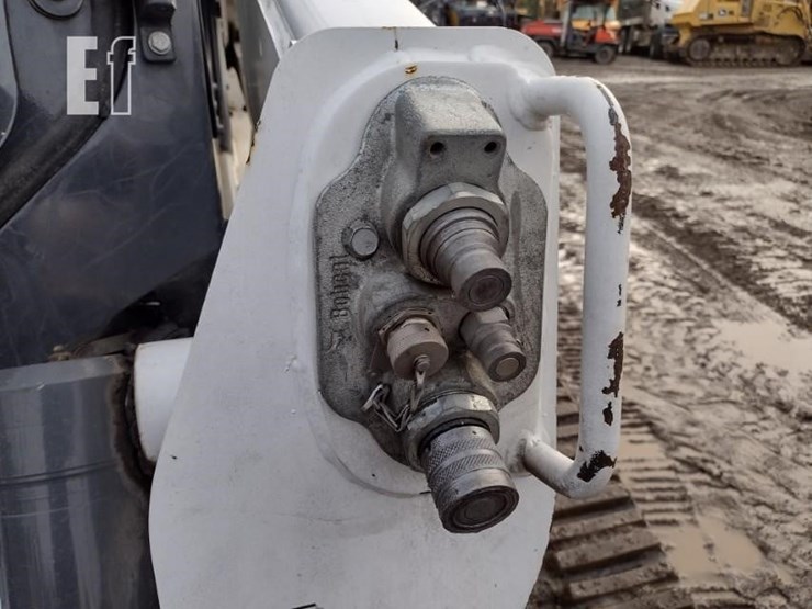 2021-bobcat-t870-image-16