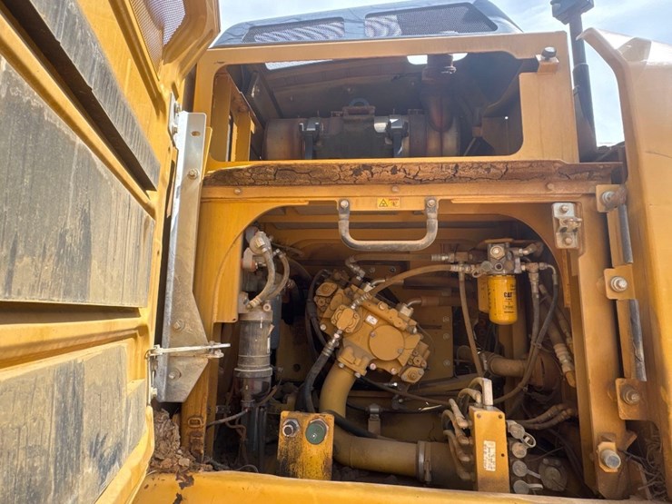 2014-caterpillar-324el-image-29