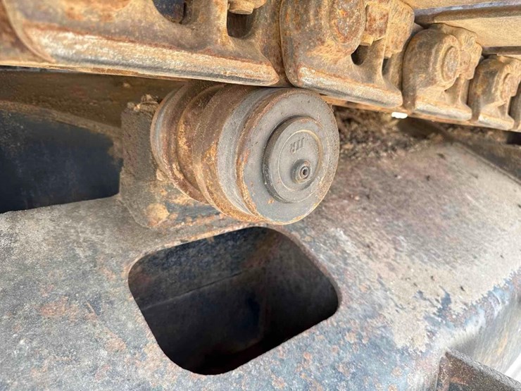2015-deere-250g-lc-image-12