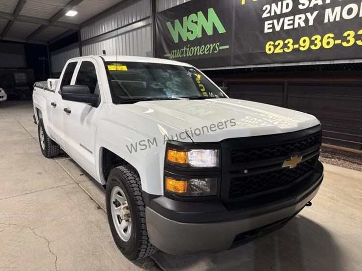 2015-chevrolet-silverado-1500-image-2
