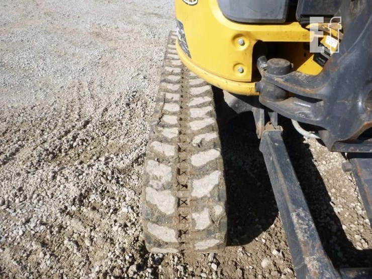 2022-deere-35g-image-42