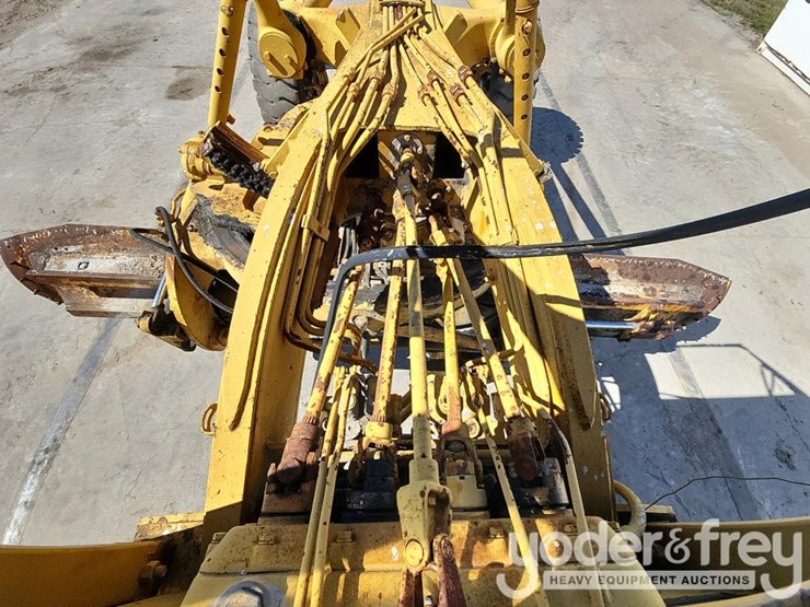 caterpillar-16g-image-60