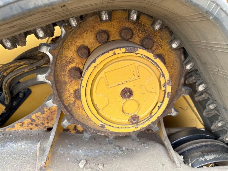 2020-caterpillar-299d3-xe-image-10