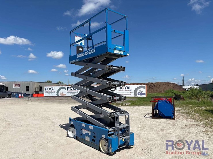 2019-genie-gs-3232-32ft-electric-scissor-lift-image-4