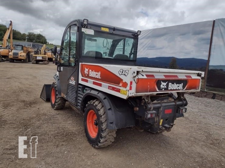 2022-bobcat-toolcat-uw56-image-34