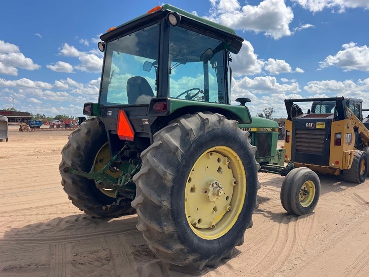 john-deere-2750-image-4