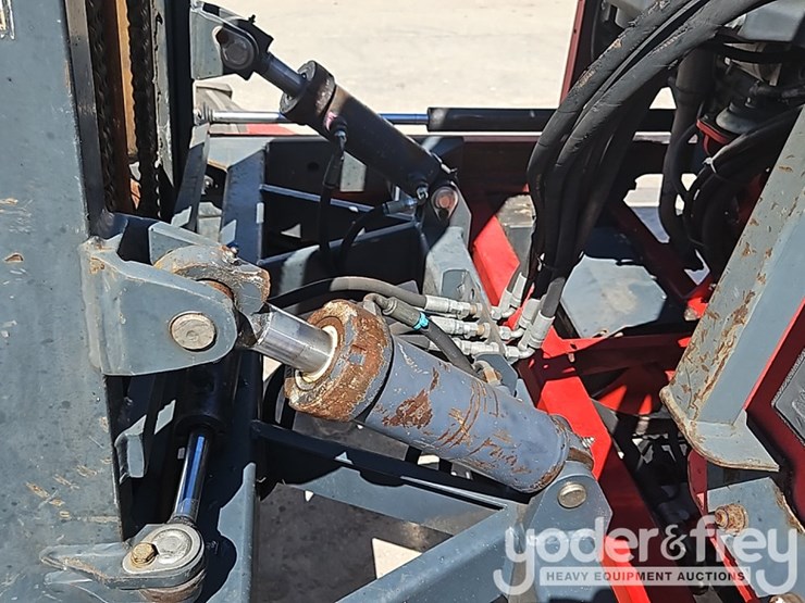 2004-moffett-m55-image-17