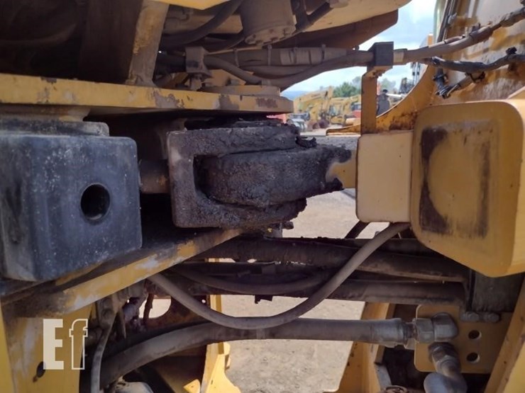 caterpillar-930g-image-28