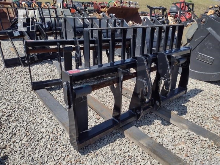 jcb-forklift-assembly-loader-attachments-image-2