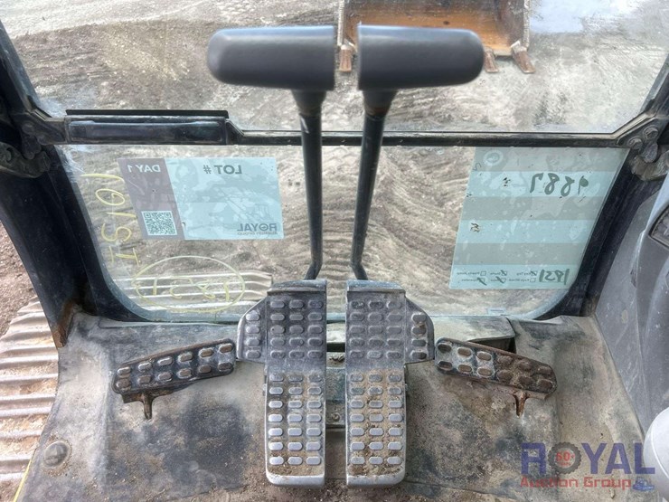 2018-deere-470g-lc-image-8