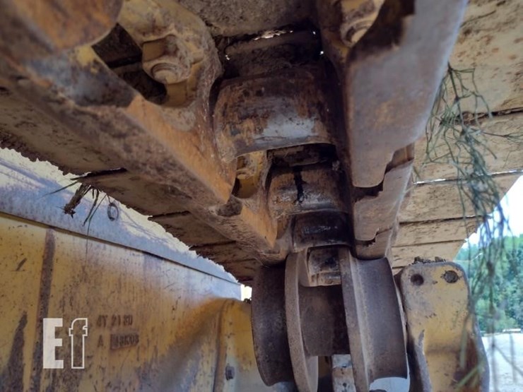 2004-komatsu-d65ex-15-image-28