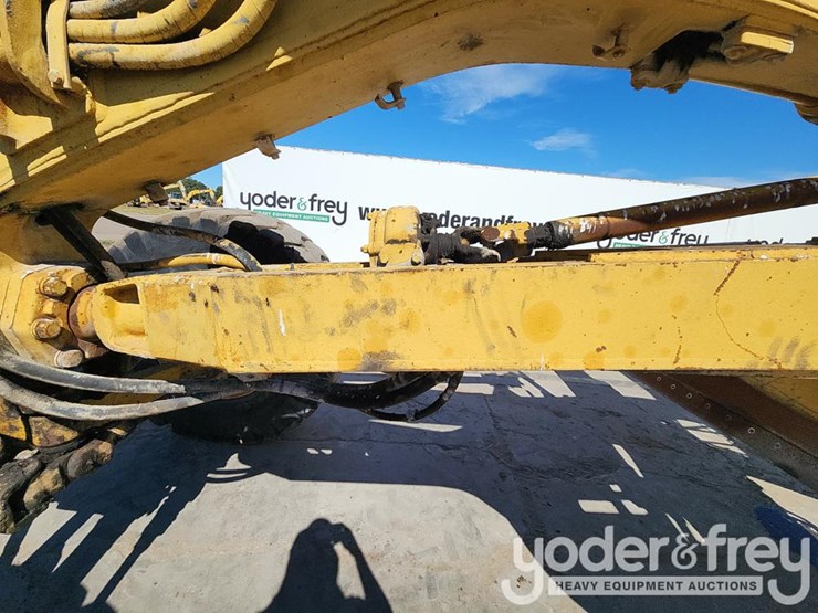 caterpillar-16g-image-20