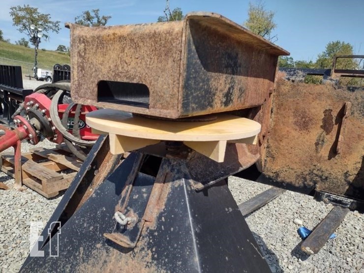 erskine-spreader-for-skid-loader-image-5