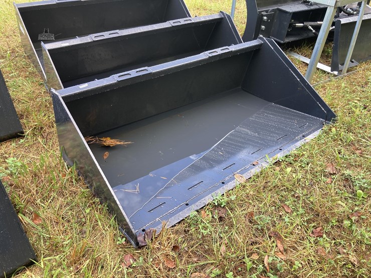 wolverine-tdb-11-66w-68"-skid-steer-bucket-image-1